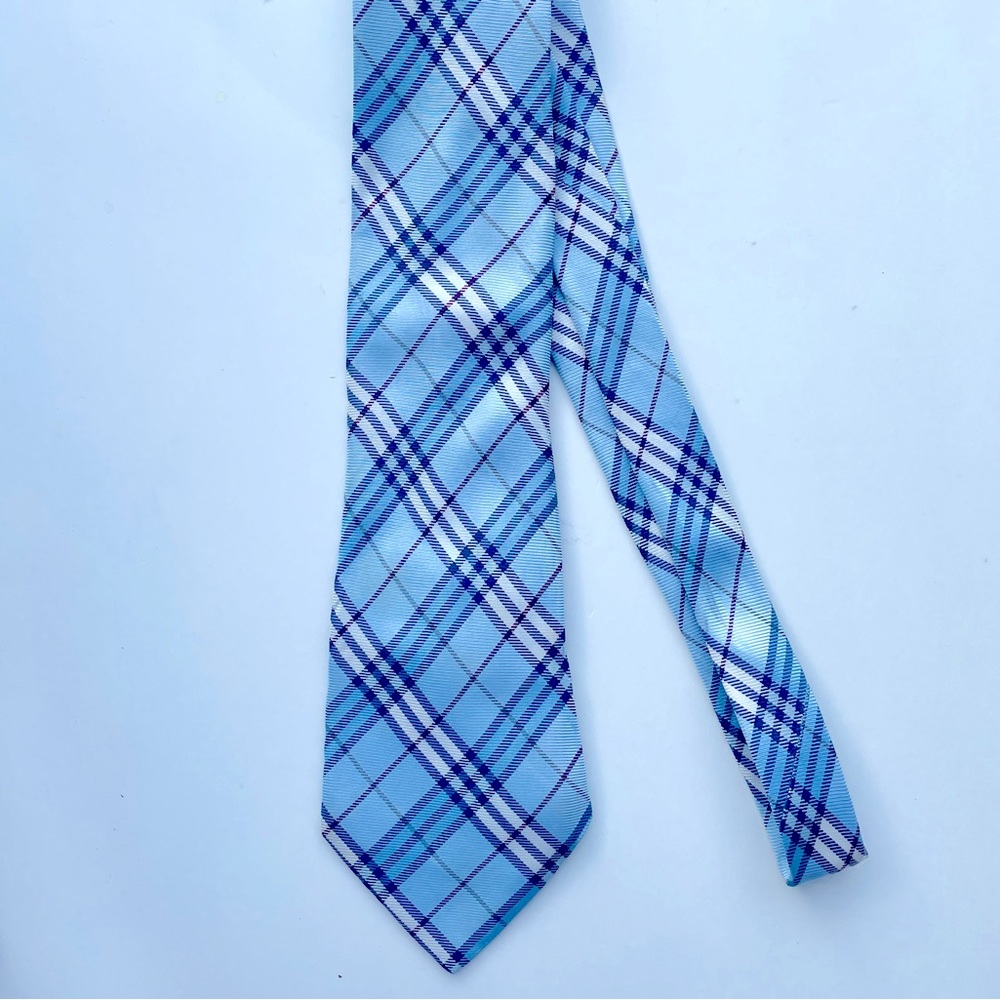 - Burberry Men’s Standard Check Silk Tie - blue